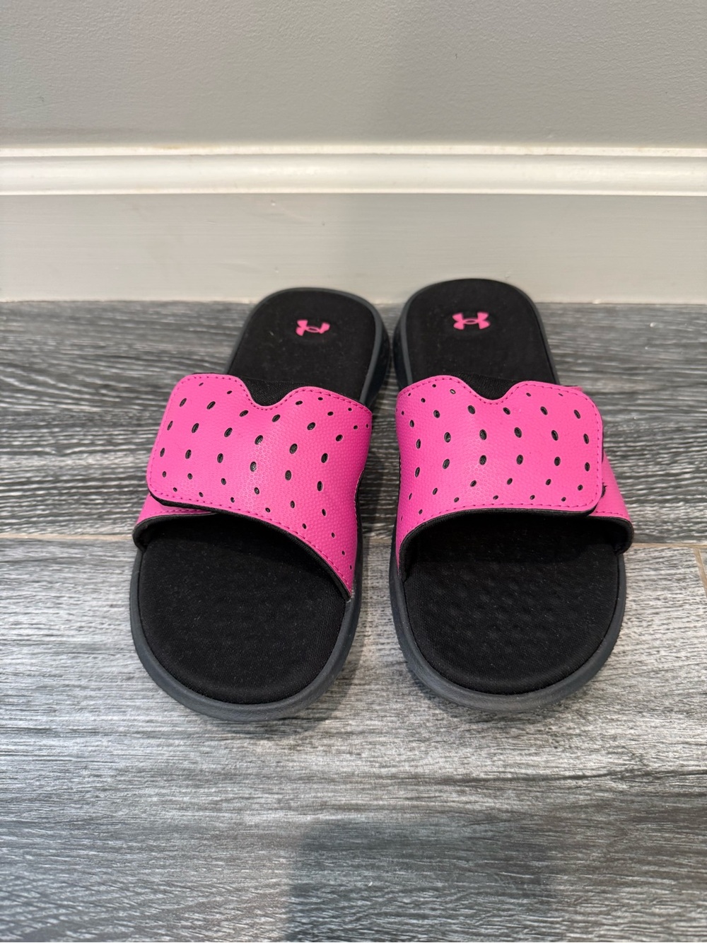 Under Armour Kids Hot Pink and Black Adjustable Slide Sandals
